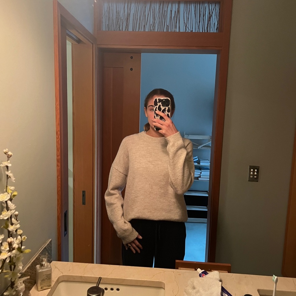 Cream over sized sweater